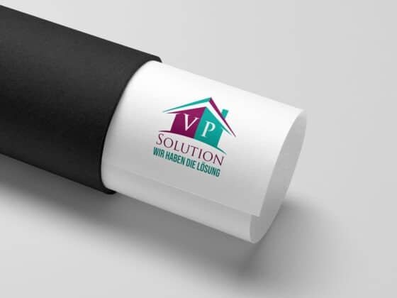 Aus einer schwarzen Röhre ragt eine gerollte Seite mit Haus-Logo und den Texten "VP Solution" und "Wir haben die Lösung". Aus einer schwarzen Röhre ragt eine gerollte Seite mit Haus-Logo und den Texten "VP Solution" und "Wir haben die Lösung".
