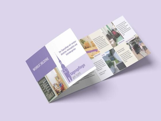 Ein lila-weißes Faltblatt mit Bildern von Menschen und Räumen sowie Texten zur Tagespflege am Turm. Ein lila-weißes Faltblatt mit Bildern von Menschen und Räumen sowie Texten zur Tagespflege am Turm.