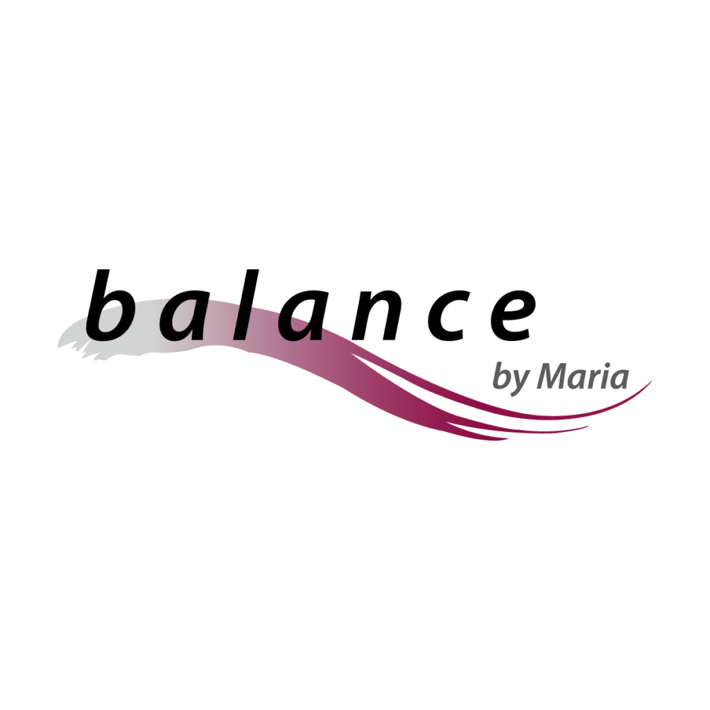 Das Bild zeigt den Text "balance by Maria". "balance" ist schwarz mit lilafarbener Pinselspur darunter auf grauem Grund. Das Bild zeigt den Text "balance by Maria". "balance" ist schwarz mit lilafarbener Pinselspur darunter auf grauem Grund.